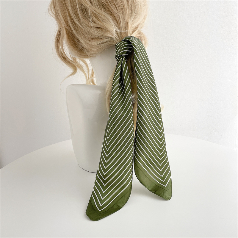 Silk Tie Striped - Foulard carré de luxe en soie