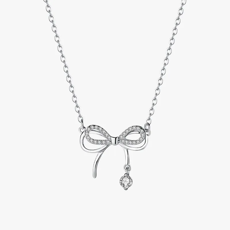Tie Clip Silver - Collier pendentif brillant en argent regardé