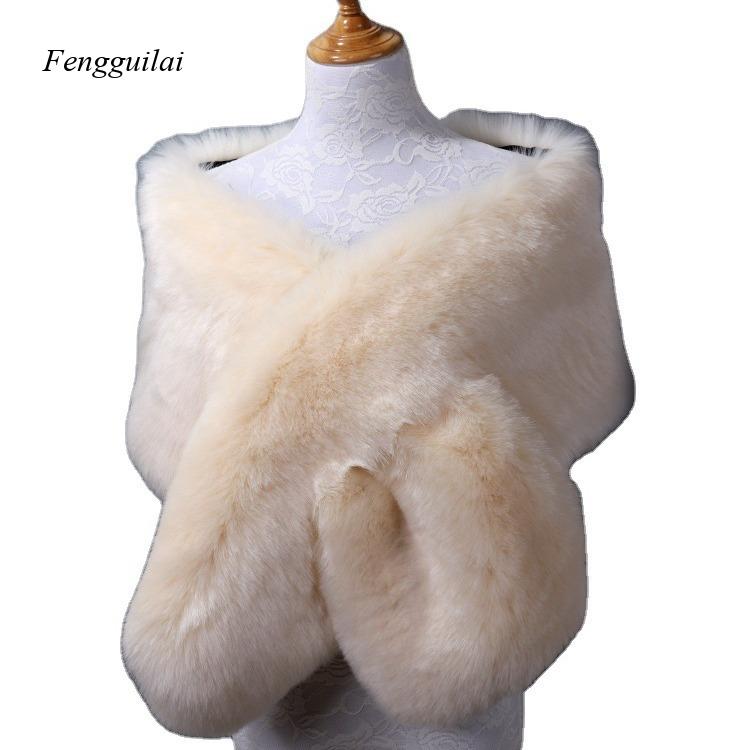 Châle en fausse fourrure blanc - Stole Wedding Shawl avis et prix