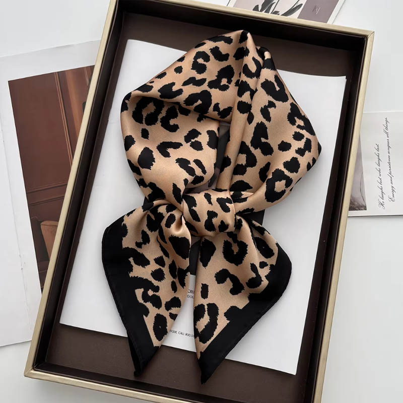 Foulard de cou en Satin imprim - Ascot Neck Scarf avis et prix