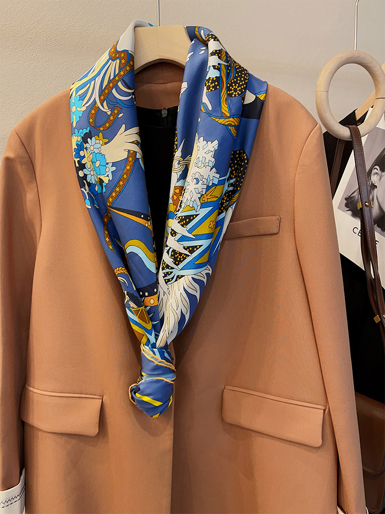Écharpe Mulberry InjLarge pour - Scarf Silk Square avis et prix